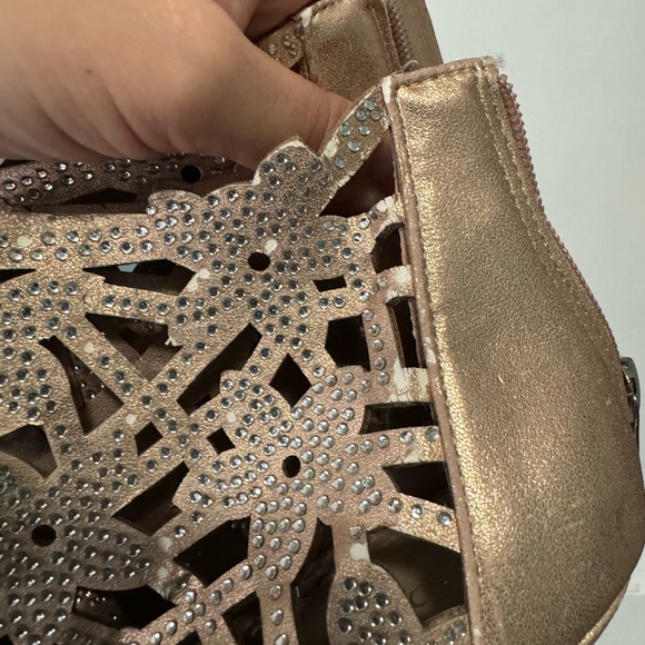 Madeline Stuart Tan Rhinestone Sparkle Heels Floral Faux Leather 7.5 7 1/2 - Picture 7 of 10